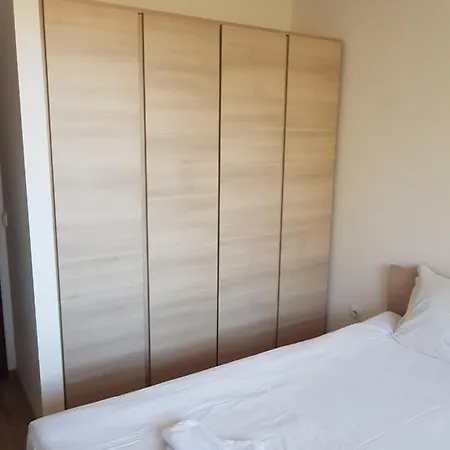 Gardens Tmf Διαμέρισμα Μπόροβετς